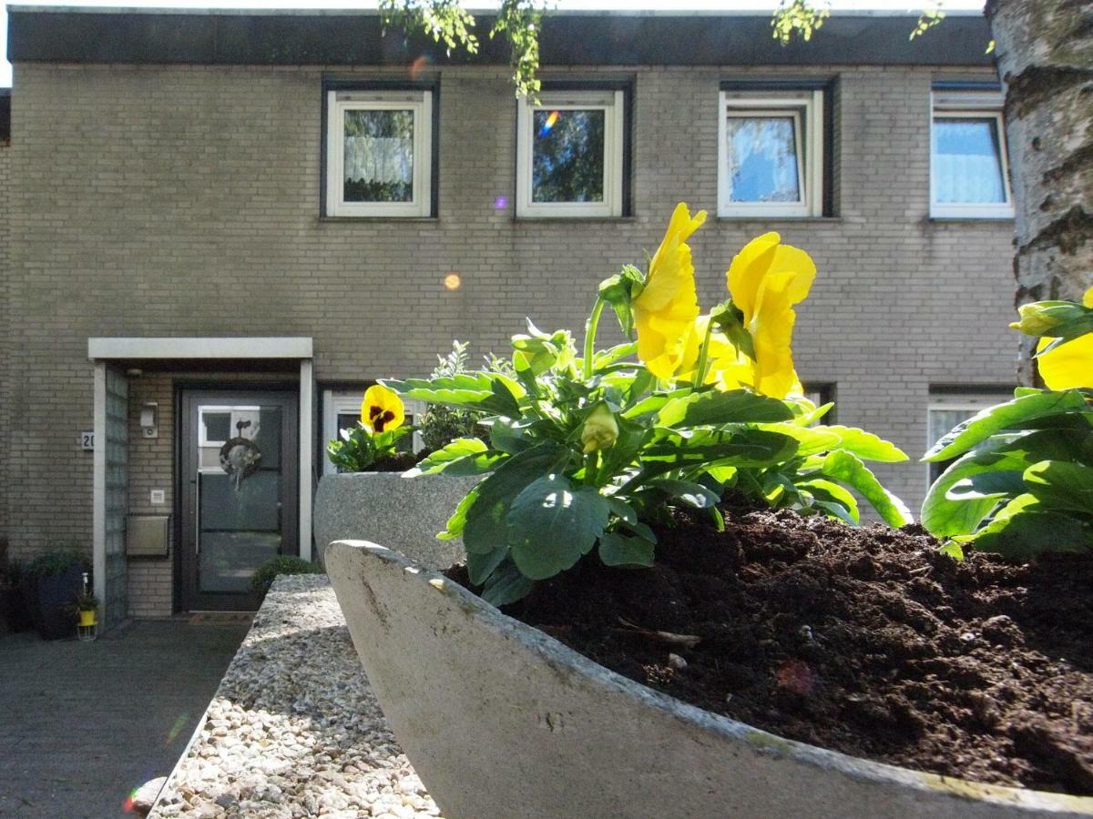 Am Klinikum Apartment Solingen Bagian luar foto