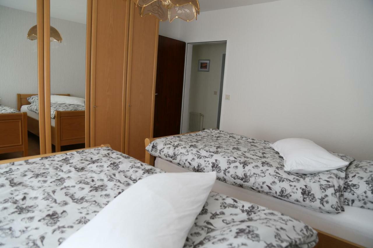 Am Klinikum Apartment Solingen Bagian luar foto