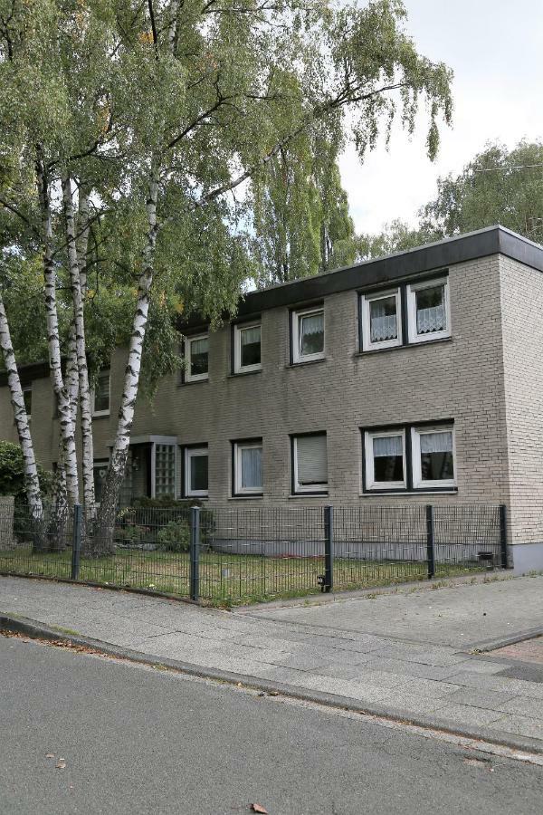 Am Klinikum Apartment Solingen Bagian luar foto