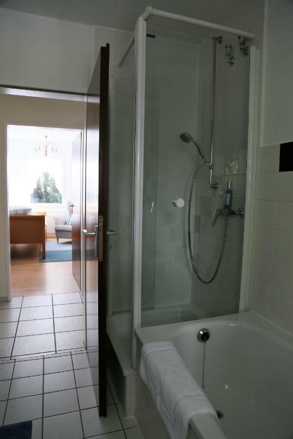 Am Klinikum Apartment Solingen Bagian luar foto